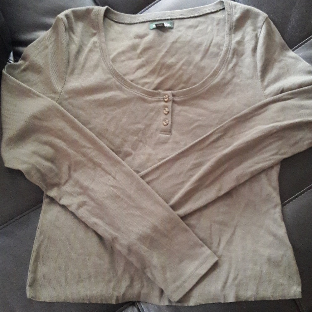 Long sleeve casual tee